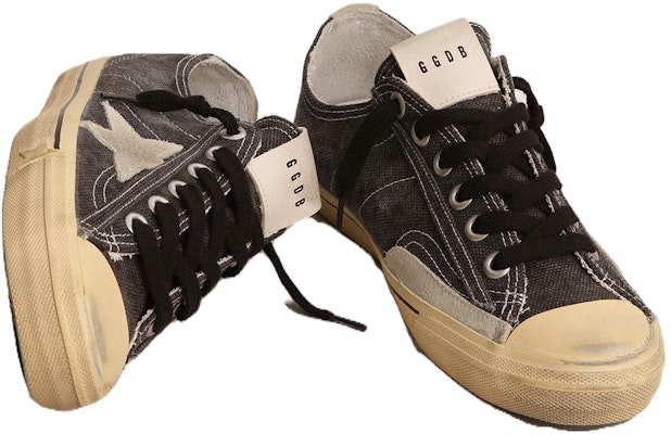 (W) 골든구스 V-스타 블랙 로우탑 (Golden Goose V-Star Black Low-top) GWF00129.F003088.90184 Lookbook (W) 골든구스 V-스타 블랙 로우탑 (Golden Goose V-Star Black Low-top) GWF00129.F003088.90184