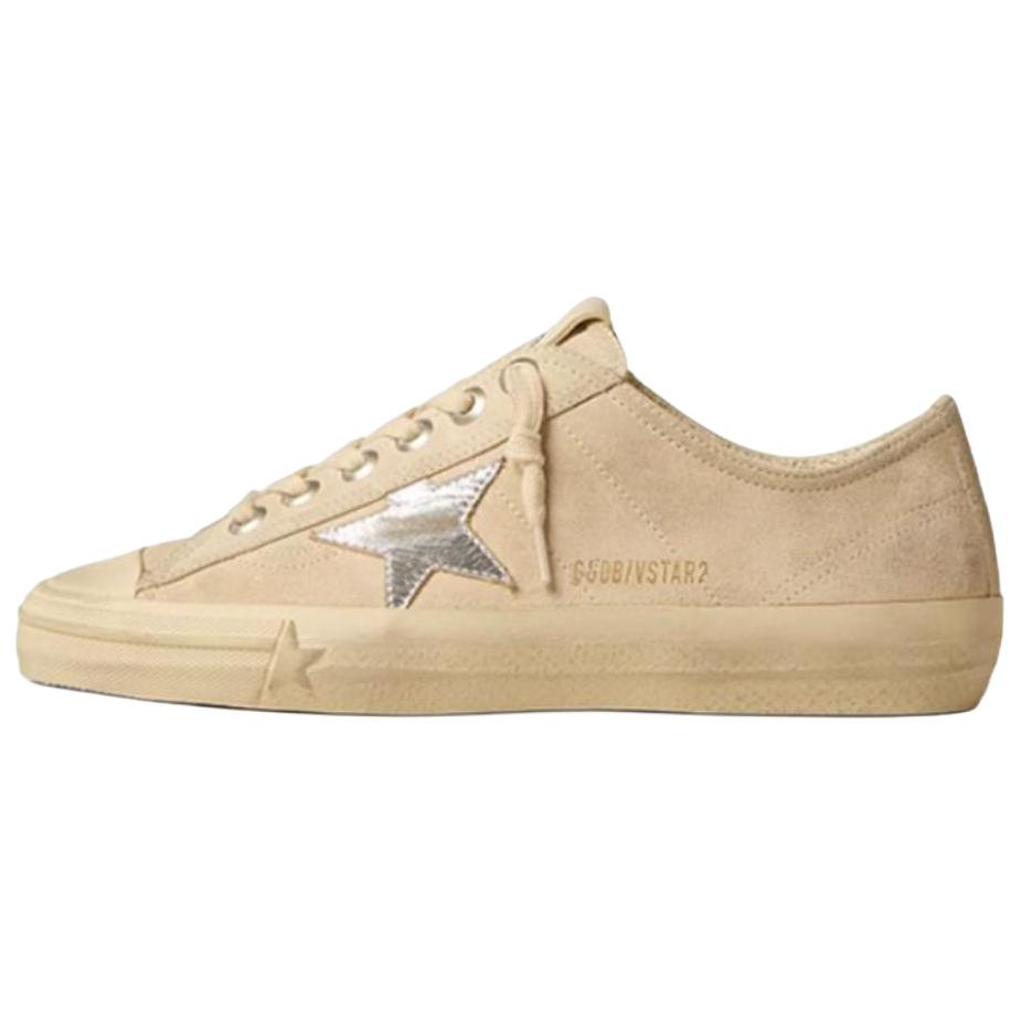 (Women) Golden Goose V-Star White Low-Top Leather Sneakers for Women. GWF00129.F005298.15542
