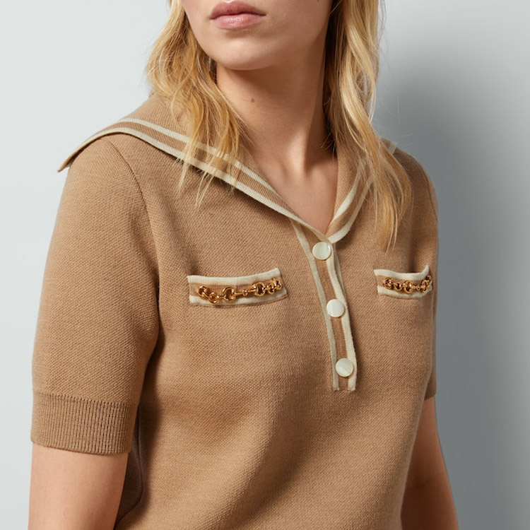 Details for (W) GUCCI Kemeja Polo Lengan Pendek Rajut Coklat dengan Aksen Garis. 649844-XKBNZ-2445