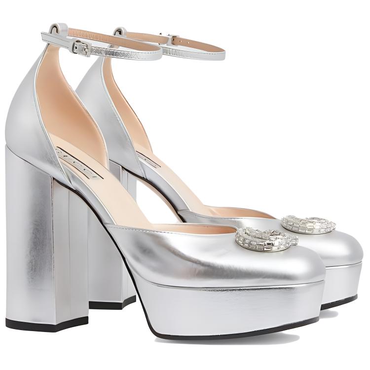 Lookbook (W) Gucci Tacchi Alti in Pelle Verniciata Argento con Doppia G 762386-B8B00-8106