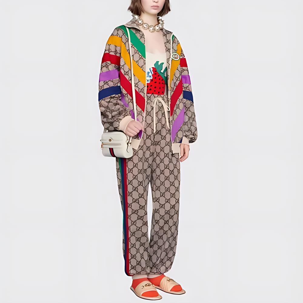 Shop (W) GUCCI 白色紧身连体衣草莓印花款式。 562025-XJA05-9381