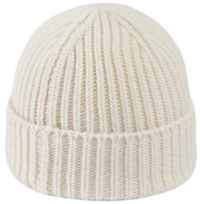 (Women) GUCCI White Wool Cashmere Beanie with Oval Double G Patch. 7645943GB029200 Shop (Women) GUCCI White Wool Cashmere Beanie with Oval Double G Patch. 7645943GB029200