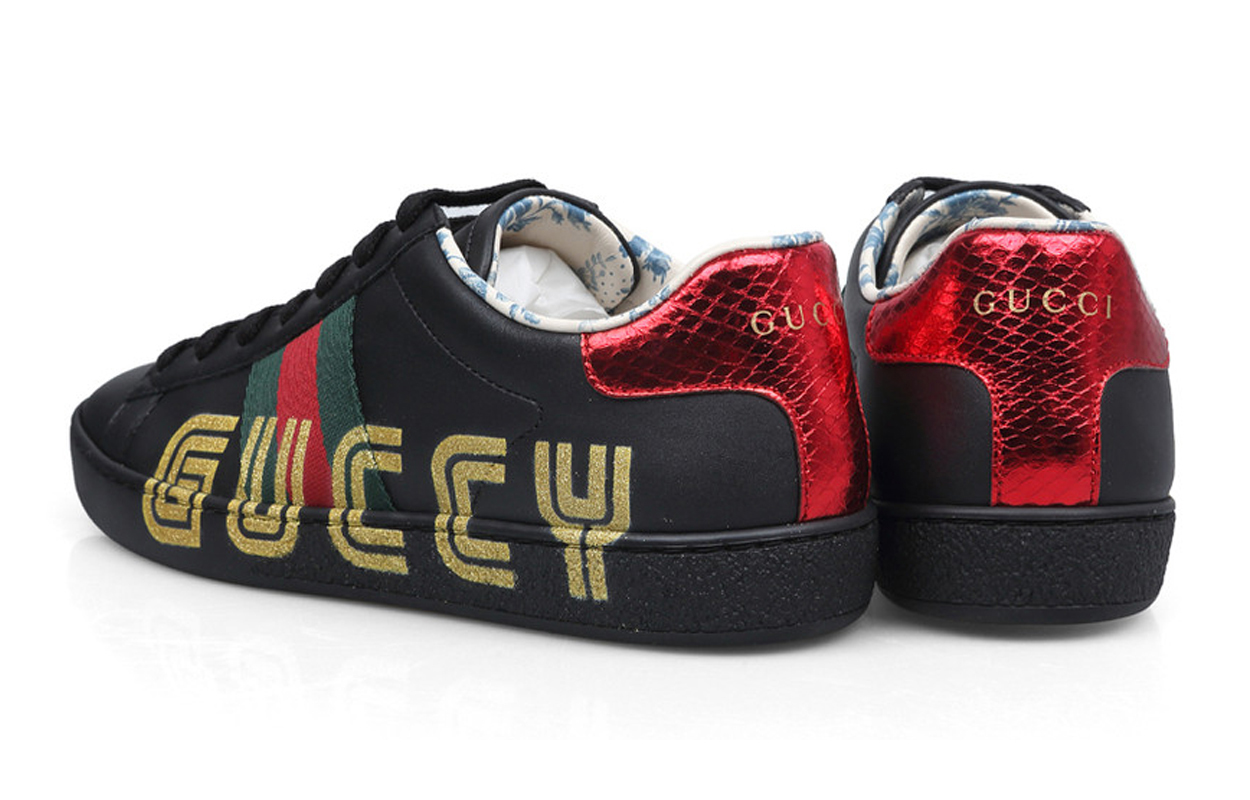 Shop (W) Gucci Ace 'Guccy 印花' 525268-0G2D0-1088