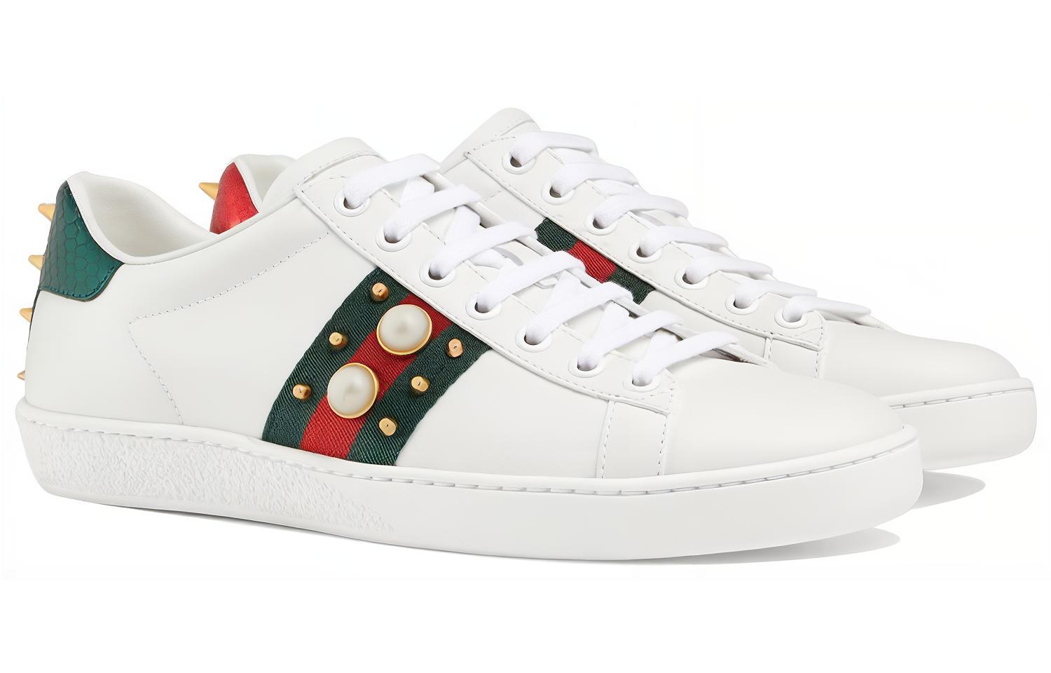 Lookbook (W) Gucci Ace Studded 'Putih' Sepatu 431887-02JP0-9064