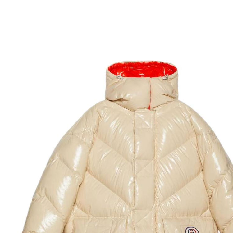 Sizing (Women) GUCCI Aria Red Reversible Glossy Hooded Down Jacket for Women. 675731-Z8AR1-7708