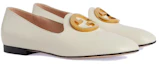 Lookbook (W) Kasut Loafers Gucci 'Putih' dengan Logo Plaque. 723395-C9D00-9022