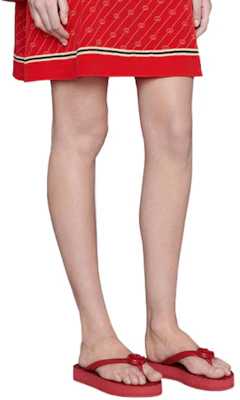 (Women) Gucci Chevron Thong Sandal Hibiscus Red Rubber 655463-J8710-6433 Details for (Women) Gucci Chevron Thong Sandal Hibiscus Red Rubber 655463-J8710-6433