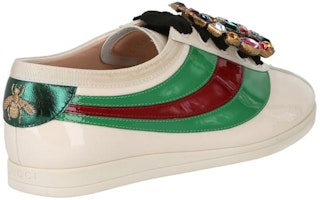 Shop GUCCI古馳 亮皮 萬用時尚 低筒 板鞋 女款 白緑色