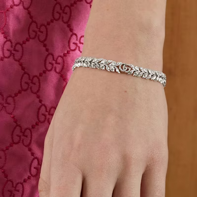 (W) GUCCI Flora風格18K白金手鏈銀色款式 702383 J8568 9066 Lookbook (W) GUCCI Flora風格18K白金手鏈銀色款式 702383 J8568 9066