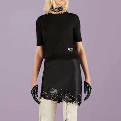 (W) GUCCI FW22 Top Negro de Punto Manga Corta con Estampado de Letras. 731061-XKCZ3-1043 Purchase (W) GUCCI FW22 Top Negro de Punto Manga Corta con Estampado de Letras. 731061-XKCZ3-1043