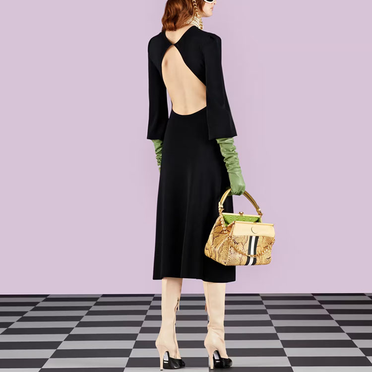 Shop (W) GUCCI FW22 ブラック 長袖 クルーネック ミディドレス 無地 713241-XKCMW-1000