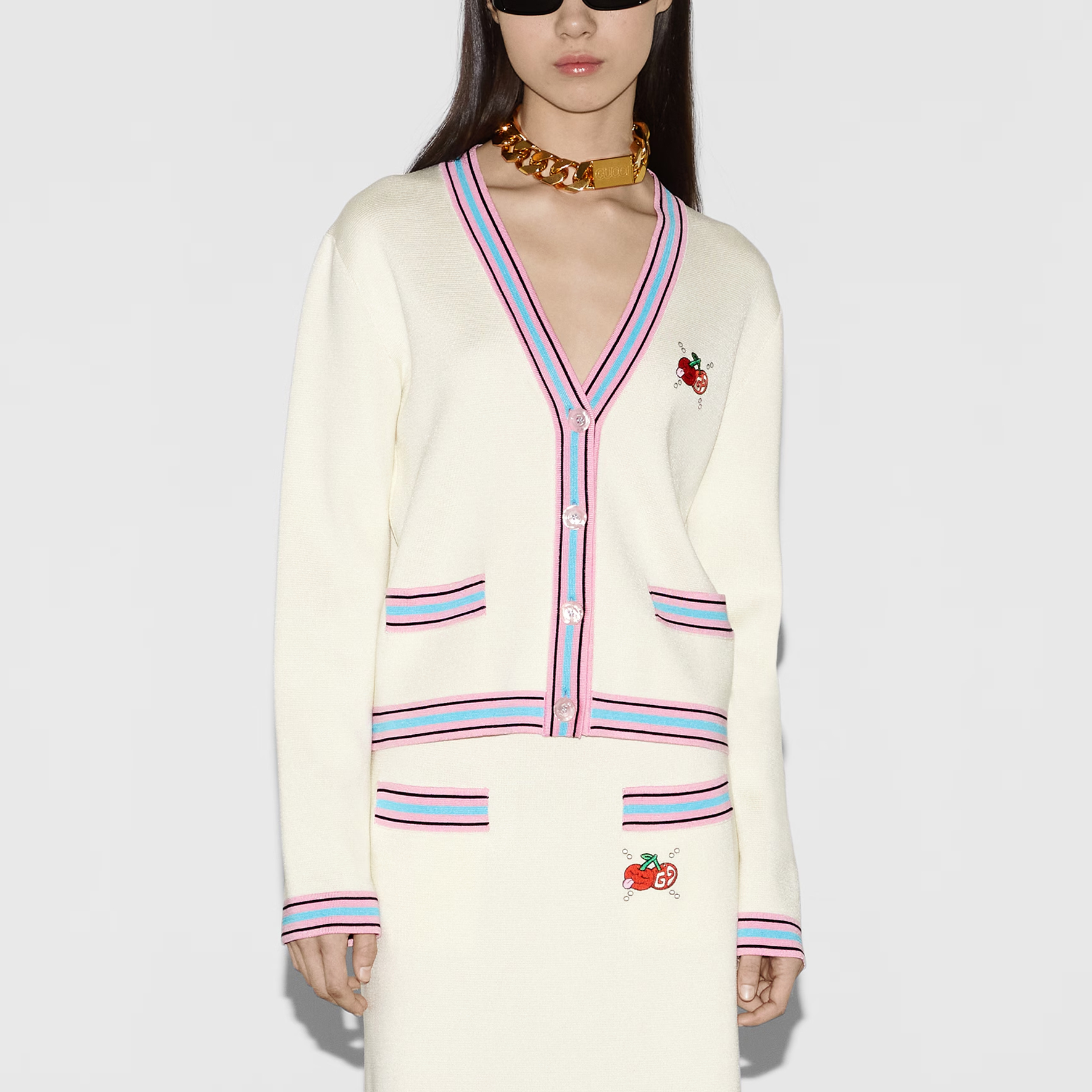 Details for (W) GUCCI FW24 象牙色條紋櫻桃刺繡V領針織開衫. 782253-XKD0H-9142