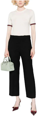 (W) GUCCI FW25 Top de Seda y Cachemir Manga Corta Cuello Redondo. 820687XKELW9066 Lookbook (W) GUCCI FW25 Top de Seda y Cachemir Manga Corta Cuello Redondo. 820687XKELW9066