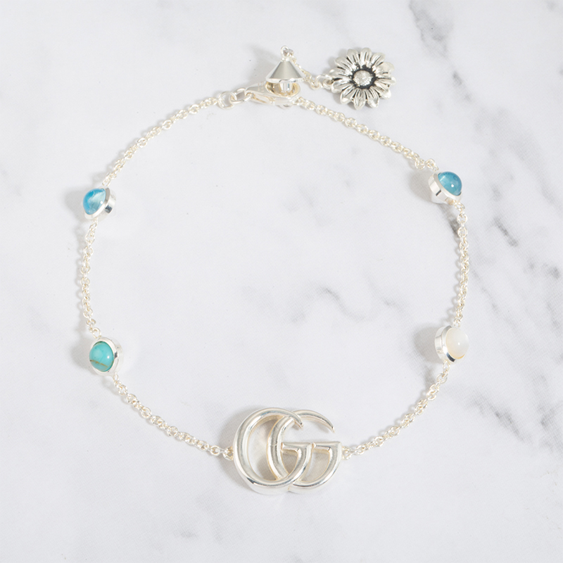 Lookbook (W) 구찌 GG 마몬트 실버 체인 팔찌 메탈릭 925 실버. YBA5273930010