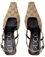 GUCCI古馳 Aria 布 露跟搭扣 時尚涼拖 3cm 女款 米色 Lookbook GUCCI古馳 Aria 布 露跟搭扣 時尚涼拖 3cm 女款 米色