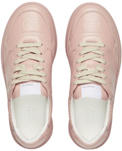 (W) グッチGGスニーカー 淡ピンク エンボス 700775-1XL10-6910 Lookbook (W) グッチGGスニーカー 淡ピンク エンボス 700775-1XL10-6910