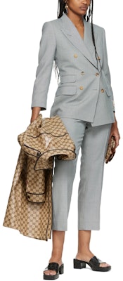 (Women) GUCCI Gold Bee Logo Earrings for Women 221451F022001 Lookbook (Women) GUCCI Gold Bee Logo Earrings for Women 221451F022001