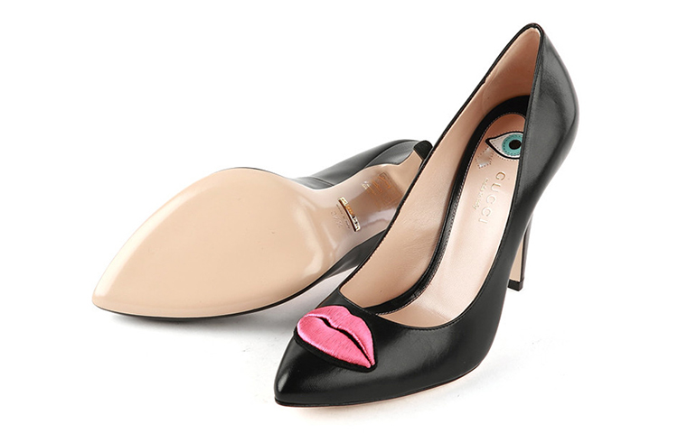 Purchase (W) Gucci Tacones Altos 'Corazón Negro' 435420-C9D10-1186