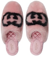 (W) 구찌 GG 퍼 슬리퍼 핑크 블랙 (Gucci GG Fur Slippers Pink Black) 719847-AAAUL-8440 Lookbook (W) 구찌 GG 퍼 슬리퍼 핑크 블랙 (Gucci GG Fur Slippers Pink Black) 719847-AAAUL-8440