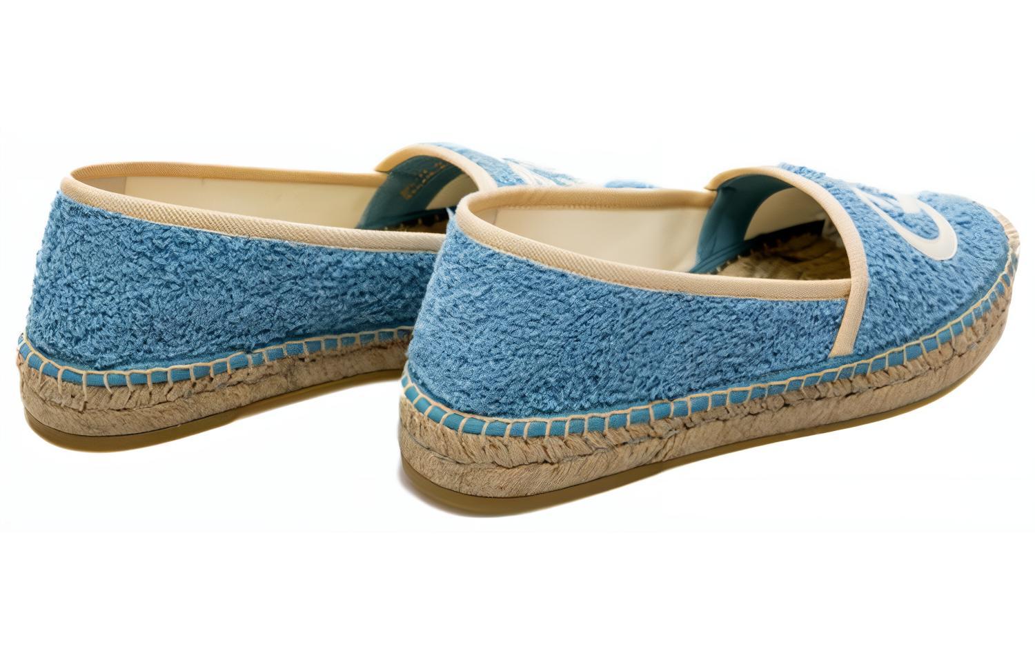 Shop (W) Gucci Kulit Rata 'Biru' 695070-UYR10-4570