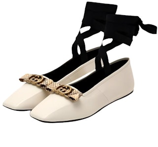 (W) (女性用) グッチ レザーフラット SS23『ホワイト スクエアトゥ』726052-AABH9-9171 726052-AABH9-9171 Lookbook (W) (女性用) グッチ レザーフラット SS23『ホワイト スクエアトゥ』726052-AABH9-9171 726052-AABH9-9171