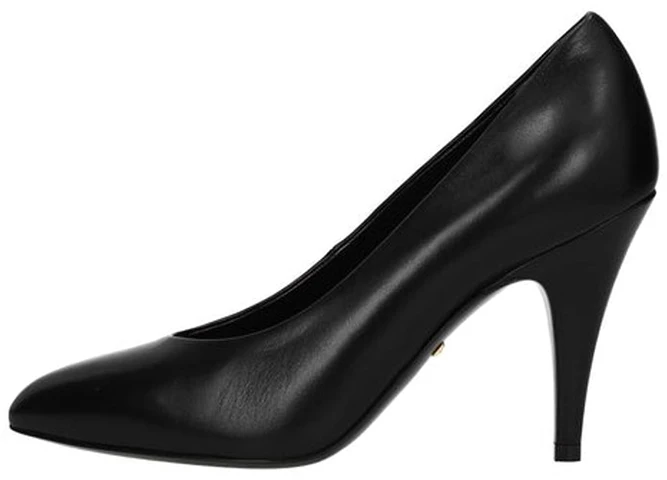 women-gucci-leather-high-top-sneaker-black-589769-c9-d00-1000