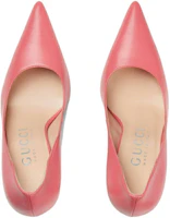 Shop GUCCI古馳 皮革 尖頭 細跟 高筒鞋 10.5cm 女款 粉色