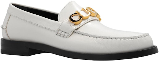 (W) Gucci Loafer Putih dengan Logo Metal Gucci 700036-D3V00-9022 Lookbook (W) Gucci Loafer Putih dengan Logo Metal Gucci 700036-D3V00-9022