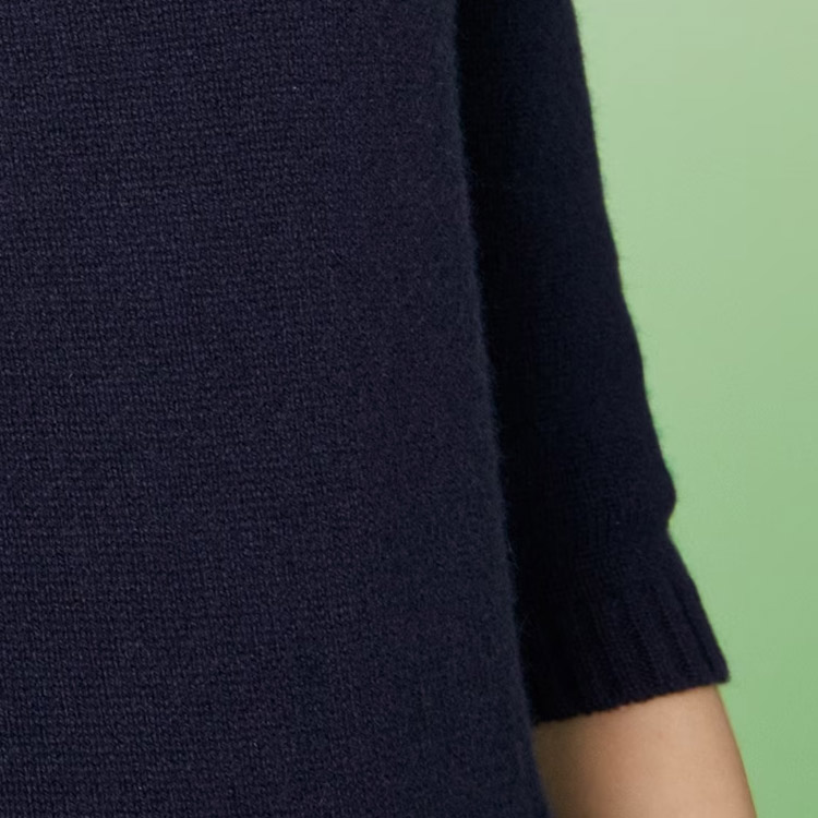 Details for (W) GUCCI Logo Crewneck Kaos Rajut Biru Navy Tua. 731061-XKCZ3-4330