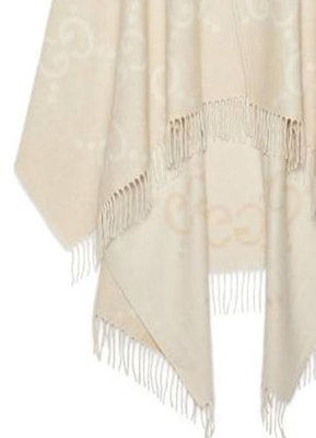 (W) 구찌 로고 자카드 프린지 케이프 카멜 컬러. 774308-4GABX-9877 Details for (W) 구찌 로고 자카드 프린지 케이프 카멜 컬러. 774308-4GABX-9877