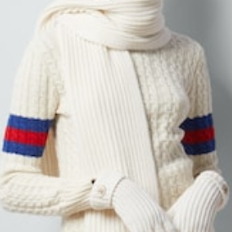 Shop (Women) GUCCI Logo Wool Cashmere Scarf for Women - White. 7734263GB02