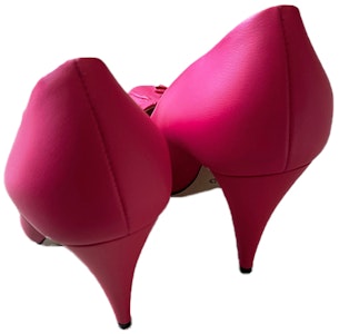 GUCCI古馳 皮革 尖頭套腳 高跟鞋 女款 玫紅色 Shop GUCCI古馳 皮革 尖頭套腳 高跟鞋 女款 玫紅色