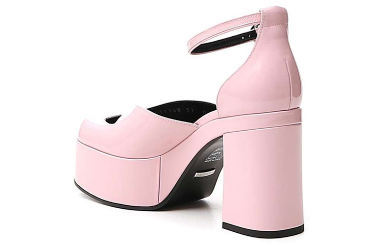 Lookbook (W) Tacones Gucci 'Pink Buckle Block Heel' Rosa con Hebilla y Tacón Ancho. 637143-BNC00-5918
