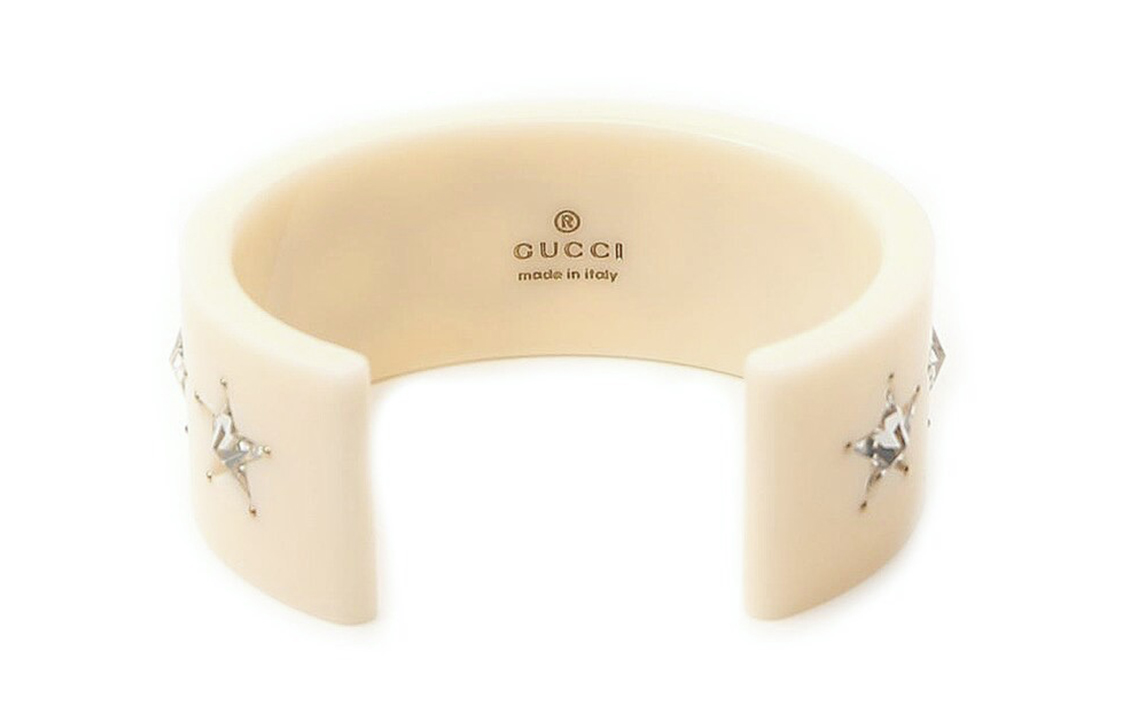 Shop (W) 구찌 여성용 레진 로고 조절 가능 팔찌 - 베이지. 627956-11290-8516