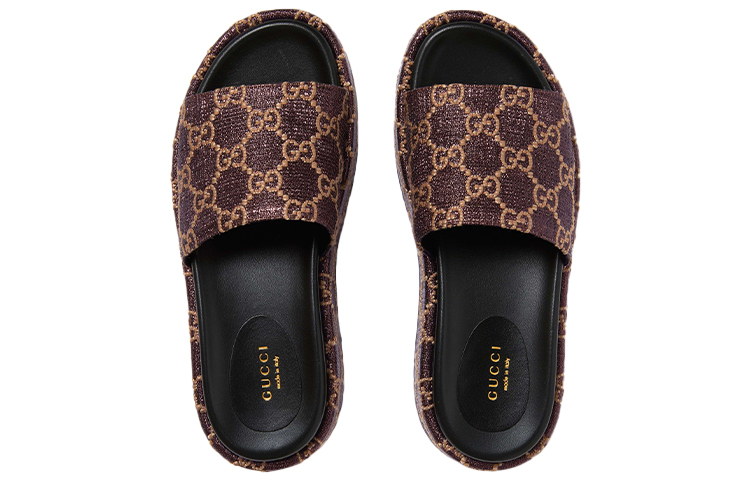 Lookbook (W) 구찌 러버 GG 슬라이드 (브라운) ‎630878-2AW00-2118