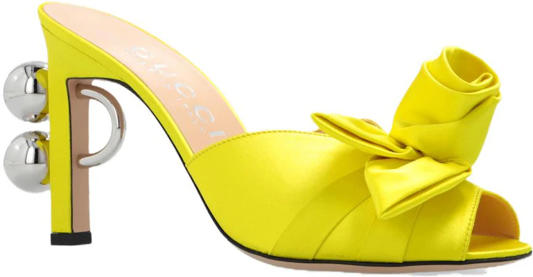 (W) Gucci Gummi GG Slide ''Satin Rose Gelb'' 699456-F1430-7105 Lookbook (W) Gucci Gummi GG Slide ''Satin Rose Gelb'' 699456-F1430-7105