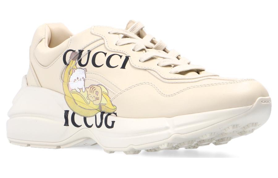 Shop Bananya x GUCCI 古奇 Rhyton 香蕉貓動畫印花logo休閒鞋 女款 象牙白