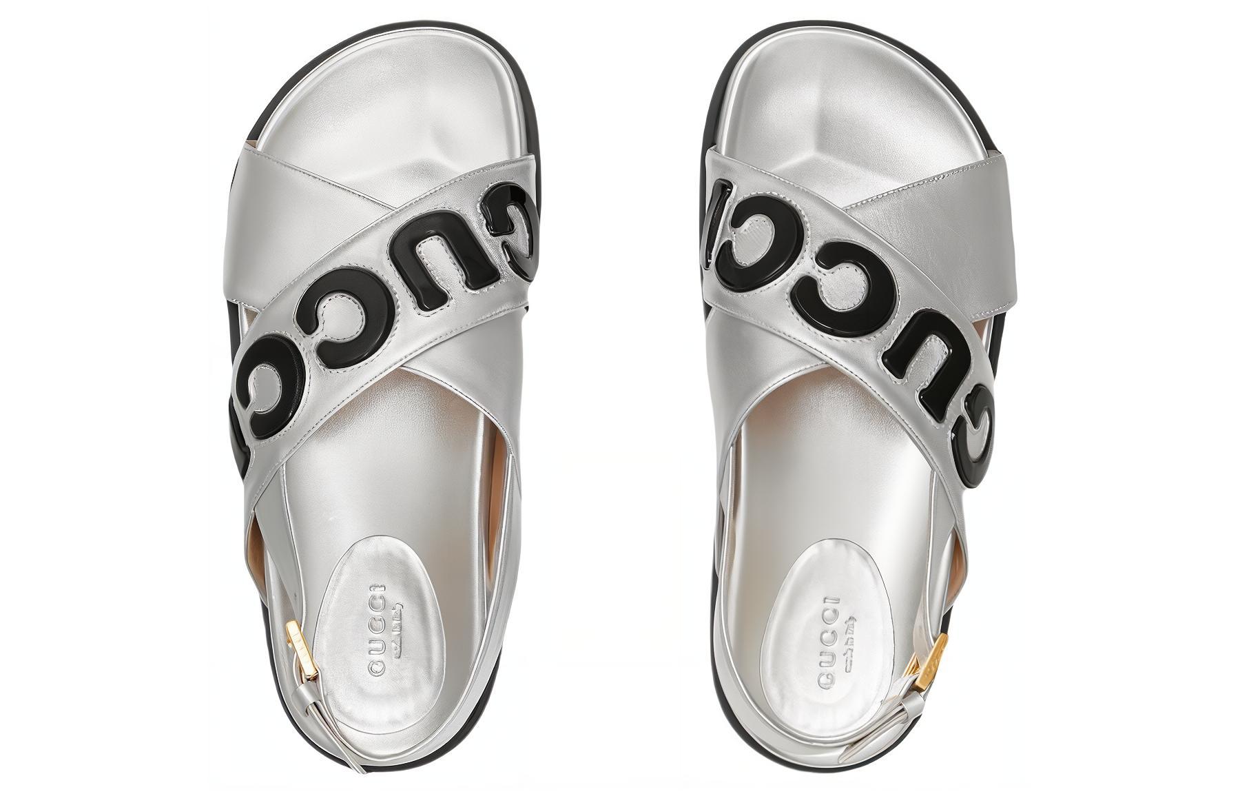 Lookbook (W) Sandal Gucci dengan Logo Skrip 'Perak Hitam' 738691-AABYB-8149