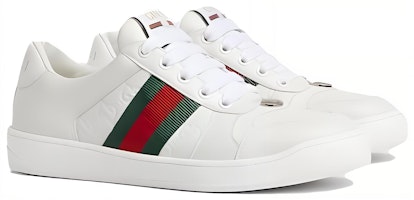 GUCCI古馳 皮革 壓紋徽章 低筒 帆布鞋 女款 白色 Lookbook GUCCI古馳 皮革 壓紋徽章 低筒 帆布鞋 女款 白色