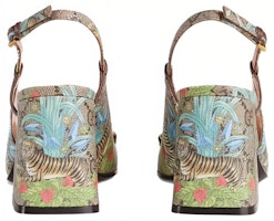 GUCCI古馳 虎年系列 圓頭扣合 時尚涼拖 女款 黑木色 Shop GUCCI古馳 虎年系列 圓頭扣合 時尚涼拖 女款 黑木色