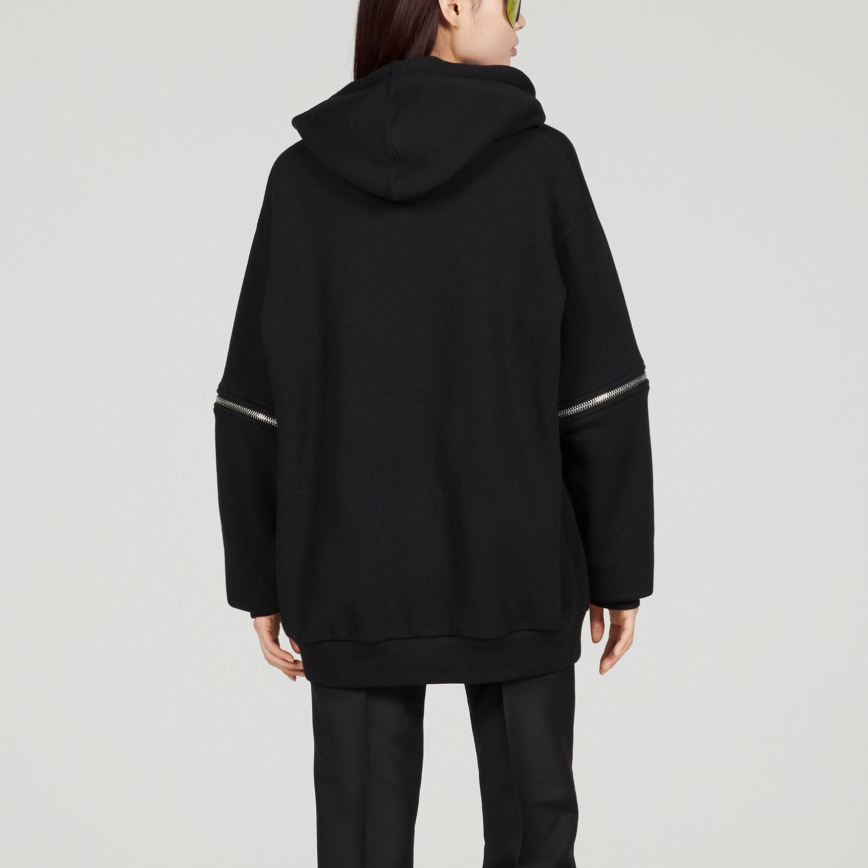 Purchase (W) グッチ SS22 ブラック ロゴ プリント パーカー プルオーバー スウェットシャツ 743404-XJFIX-1082