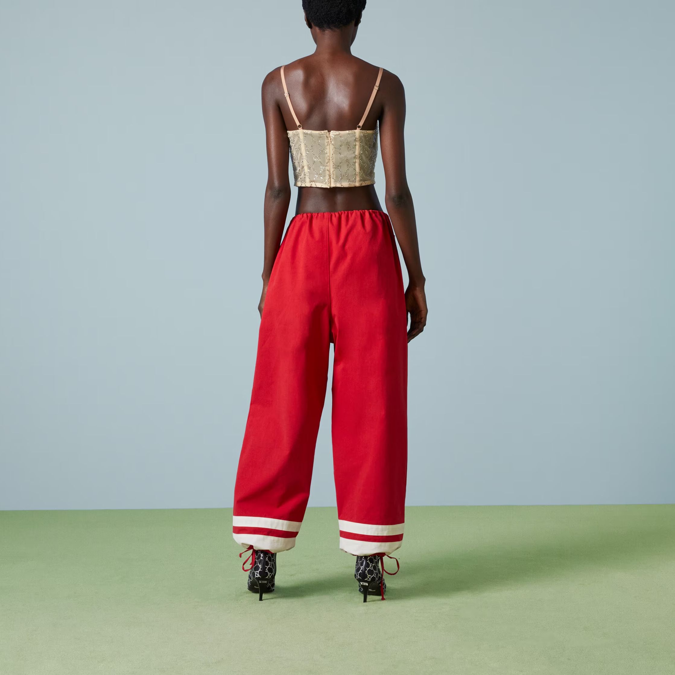 Purchase (W) 구찌 SS23 레드 드로스트링 조거 팬츠. 747014-XJFV0-6358