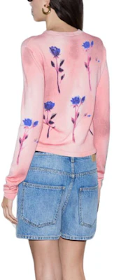 (Women) GUCCI SS24 Pink Floral Print Round-Neck Button-Up Knit Sweater. 782657-XKD0X-5581 Purchase (Women) GUCCI SS24 Pink Floral Print Round-Neck Button-Up Knit Sweater. 782657-XKD0X-5581