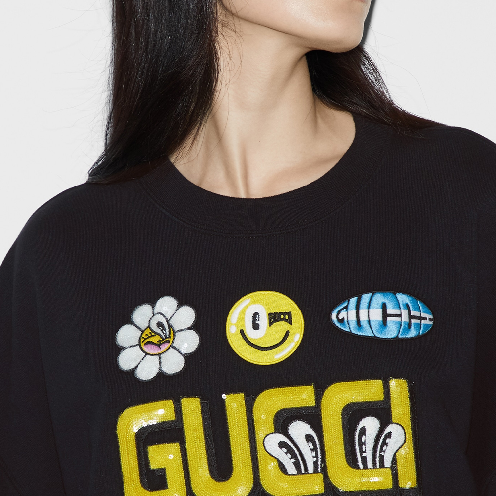 Sizing (W) Gucci SS24 Crewneck Hitam Logo Bordir Kaos Lengan Pendek Sweatshirt 782073-XJGHF-1043