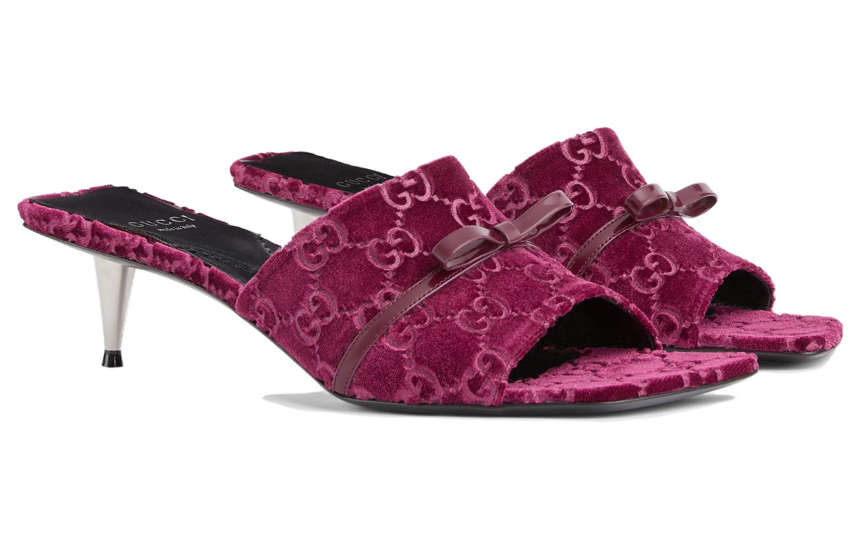 Lookbook (W) Gucci Fluwelen Instappers ''Bordeaux'' 764182-FACNH-6112