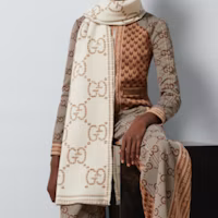 Shop (W) GUCCI 白色標誌印花羊毛圍巾 7744193GAMQ
