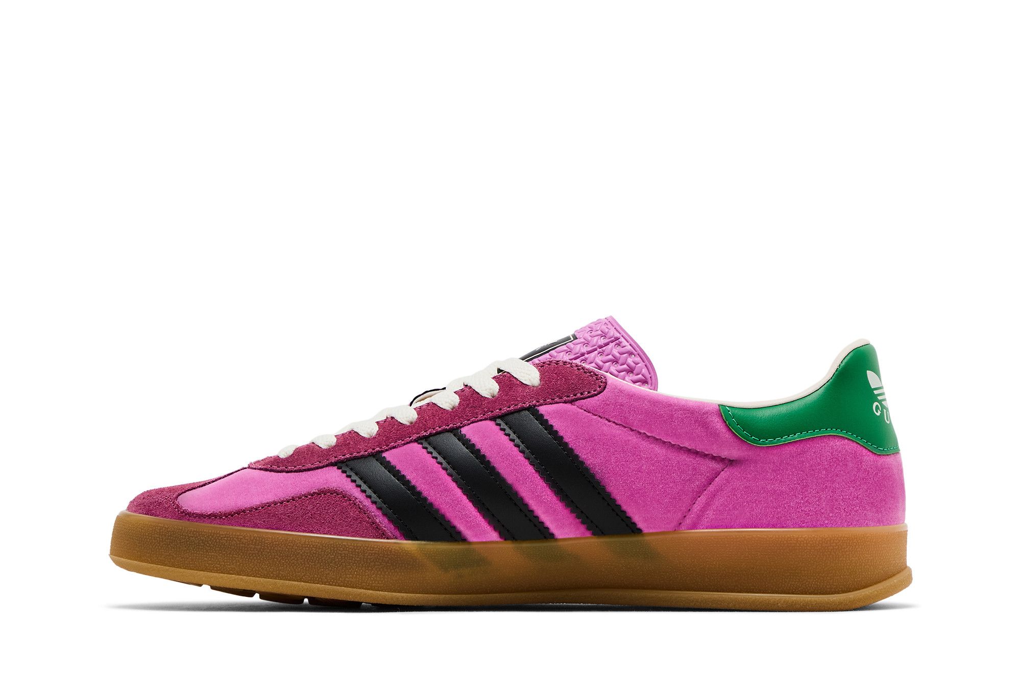 Shop (W) Gucci x 阿迪达斯 Gazelle '粉色天鹅绒' HQ7084