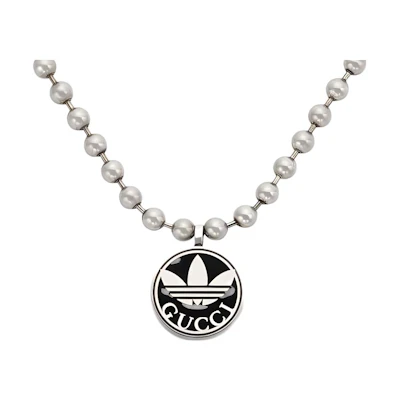 (Women) GUCCI Adidas Trefoil Pendant 925 Silver Necklace for Women. 702788-JAACA-8163