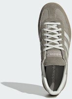 (W) Adidas Handball Spezial Silver Pebble/Orbit Grey/Gum Kasut Sneaker. JR0850 Lookbook (W) Adidas Handball Spezial Silver Pebble/Orbit Grey/Gum Kasut Sneaker. JR0850
