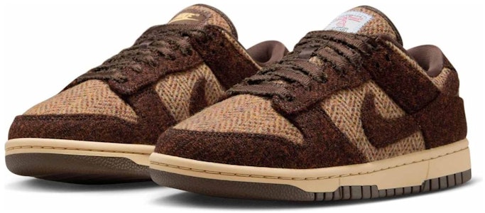 (W) Harris Tweed x Nike Dunk Low 'Sesame' Sepatu Sneakers IO0052-200 Shop (W) Harris Tweed x Nike Dunk Low 'Sesame' Sepatu Sneakers IO0052-200